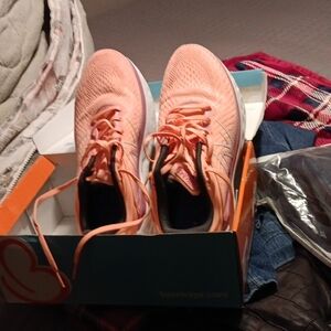 New Balance Women's Coral Athletic Shoes